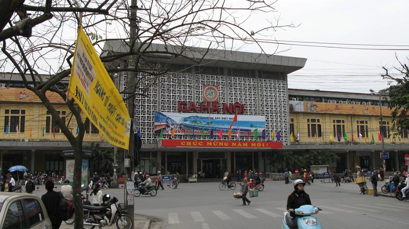 IMG_2005 The main railway station in Hanoi.